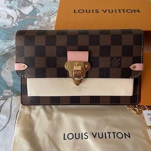 LOUIS VUITTON VAVIN CHAIN WALLET